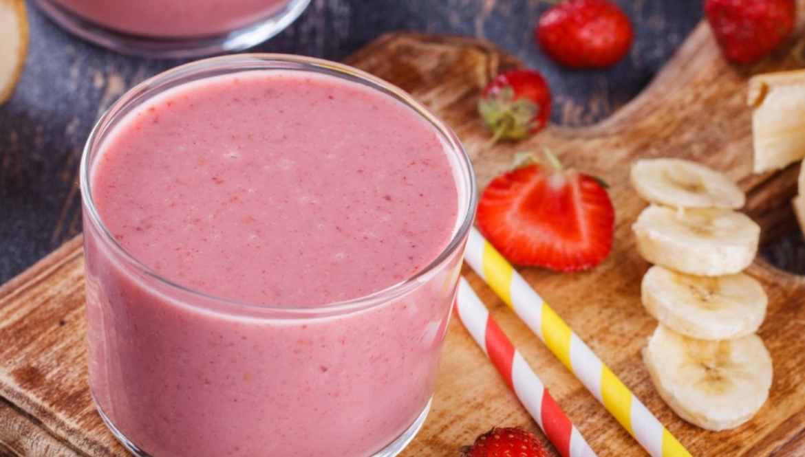 McDonald’s Strawberry Banana Smoothie: A Blend of Health and Taste A delicious and nutritious McDonald’s Strawberry Banana Smoothie.